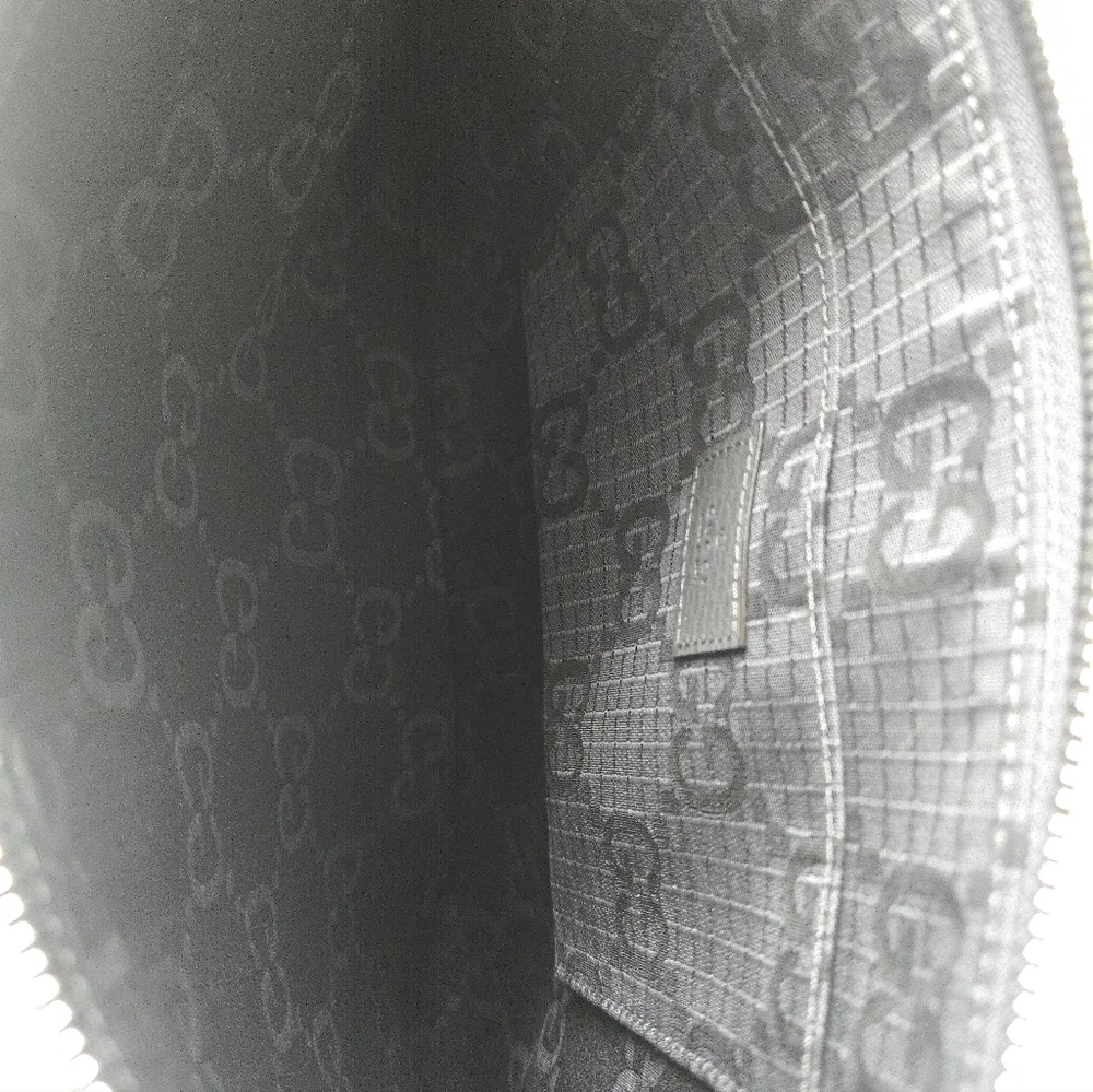 Gucci NWOT GG Monogram Ripstop Pouch Wristlet – Black Gray